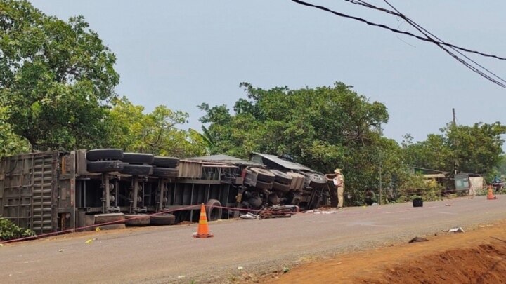 コンテナトラックにひかれ祖母と孫が死亡 - 1