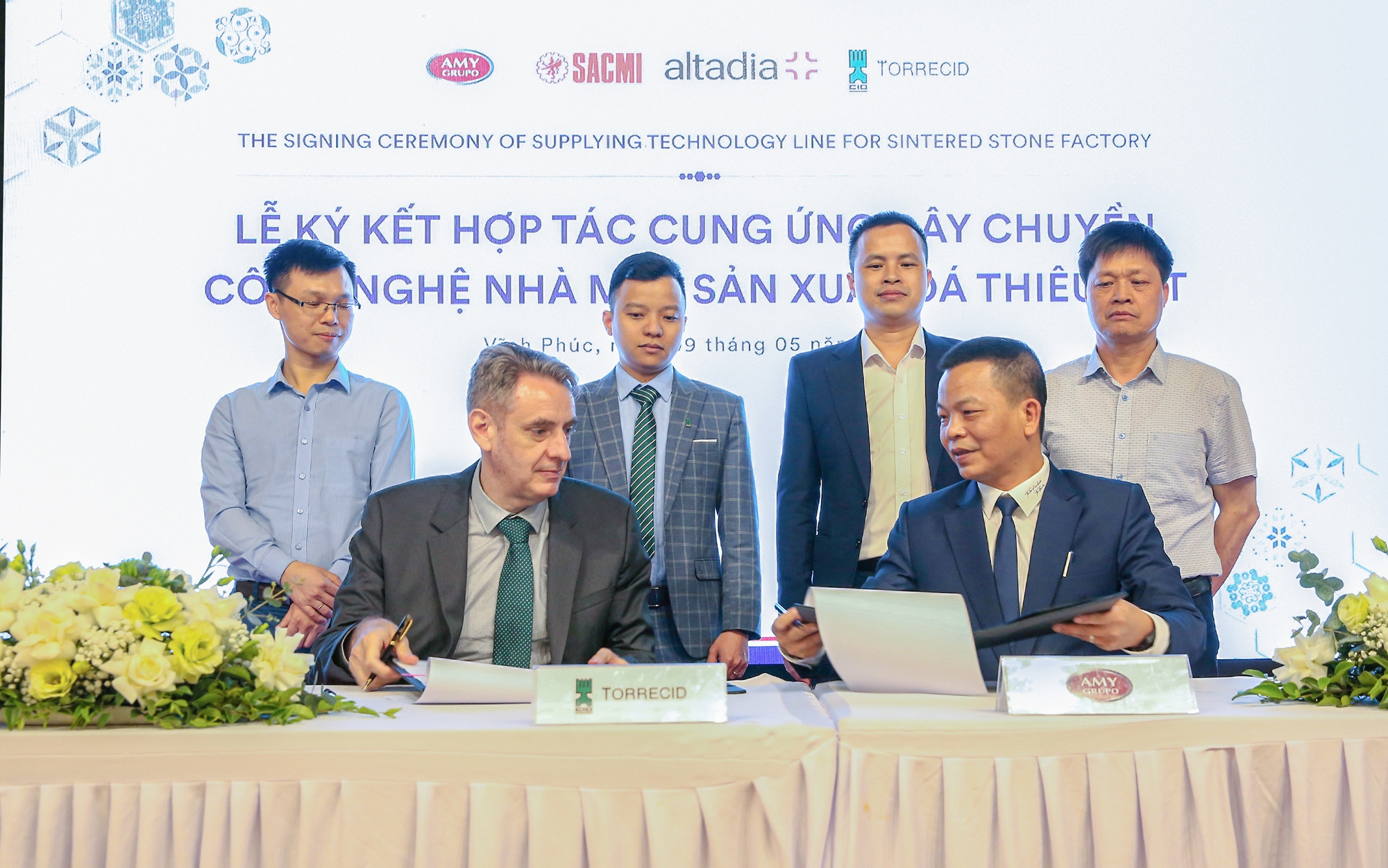 Doanh nghiệp Việt chi 2,5 triệu USD làm đá thiêu kết xuất khẩu Mỹ, EU - Ảnh 2.