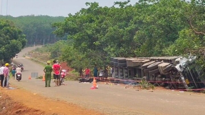 コンテナトラックにひかれ祖母と孫が死亡 - 2