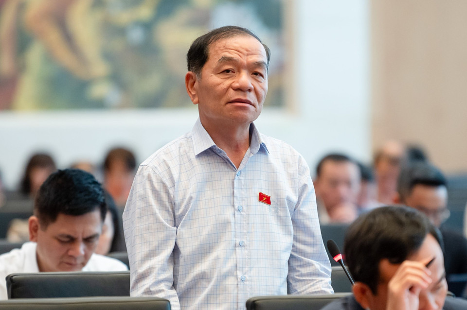 Đại biểu Quốc hội L&ecirc; Thanh V&acirc;n g&oacute;p &yacute; Dự &aacute;n Luật Thủ đ&ocirc; (sửa đổi)