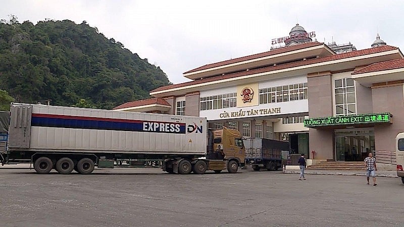 Lạng Sơn: Thông tin ngừng giải quyết thủ tục xuất khẩu một số nông sản là sai sự thật