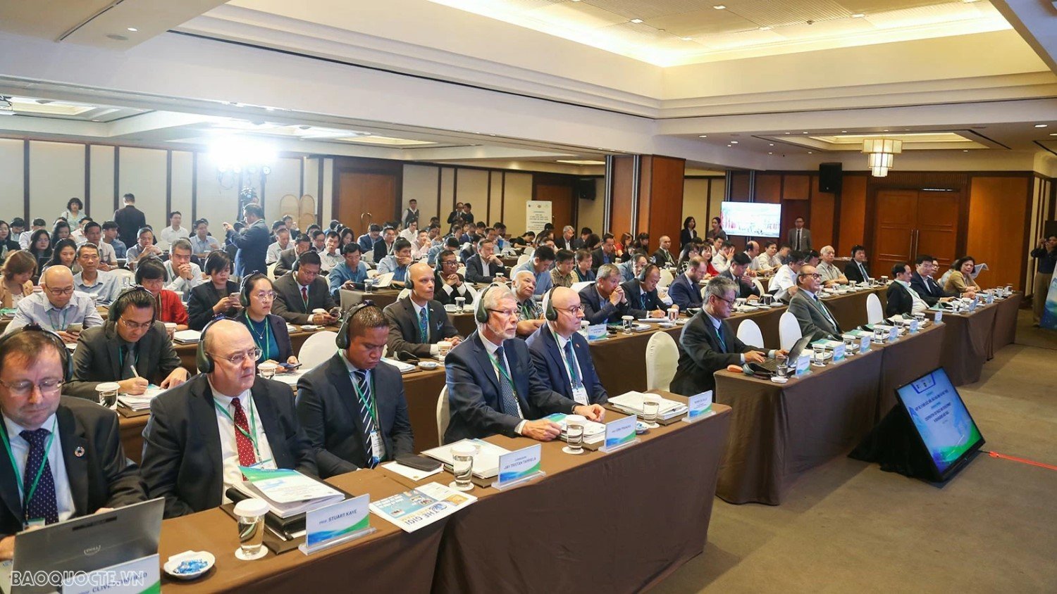 Delegates attending the International Workshop on Cooperation for Peaceful and Developed Borders, Seas and Islands. (Photo: Anh Son)