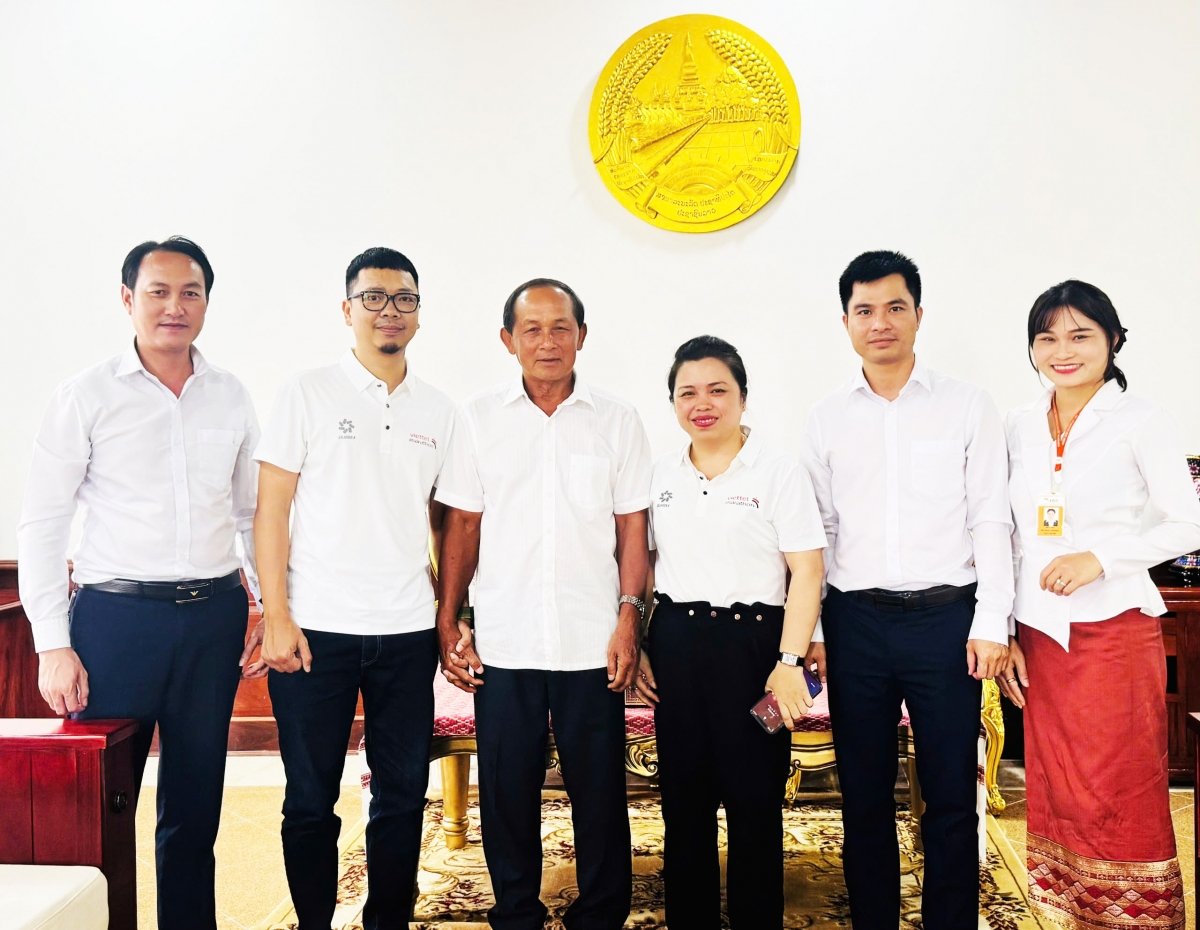 giai chay viettel marathon 2024 lan dau tien luang prabang to chuc giai chay fm hinh anh 1