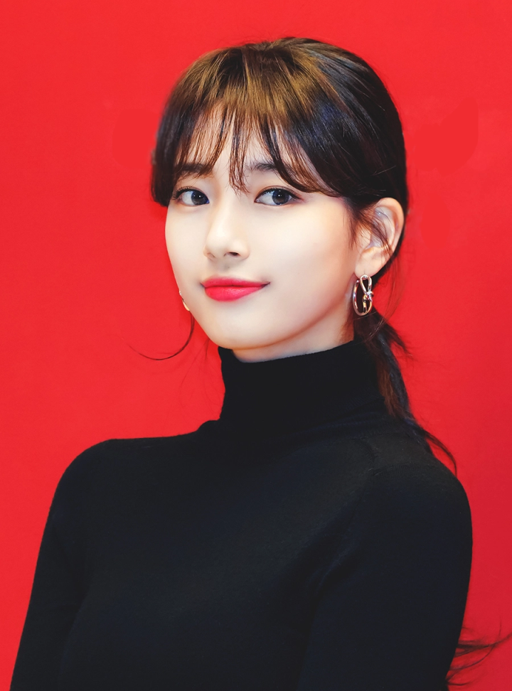 둥근 얼굴의 여성에게 자신감을 주는 헤어스타일 - 7