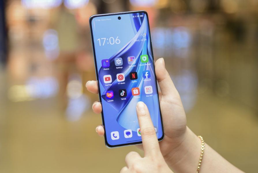 Bestellen Sie OPPO Reno10 5G 256GB im FPT Shop vor und erhalten Sie Geschenke im Wert von bis zu 1.500.000 VND