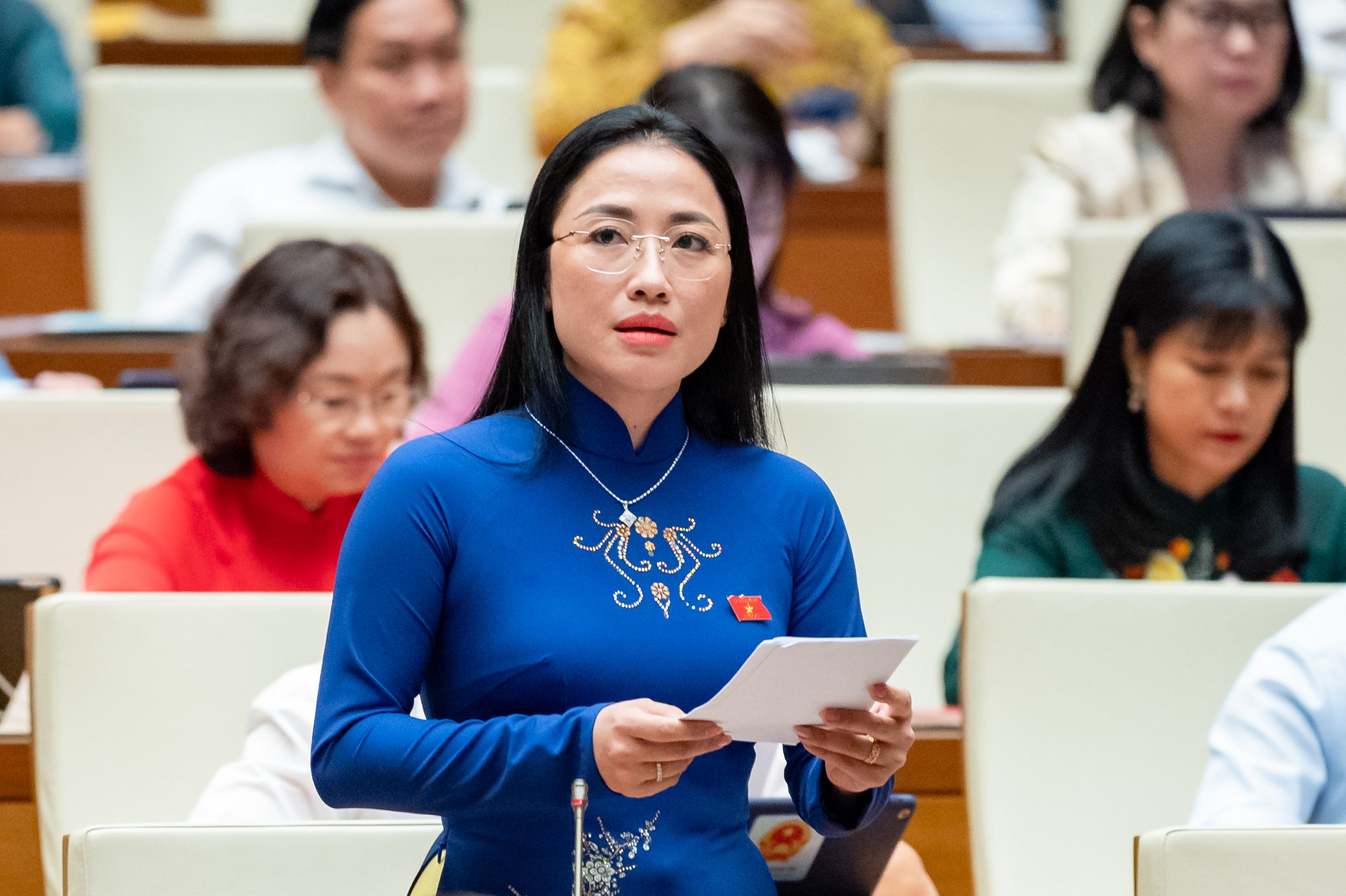 Dialogue - Il faut 3 mois au Japon et 2 à 4 ans au Vietnam pour mettre à jour la liste des médicaments (figure 2).