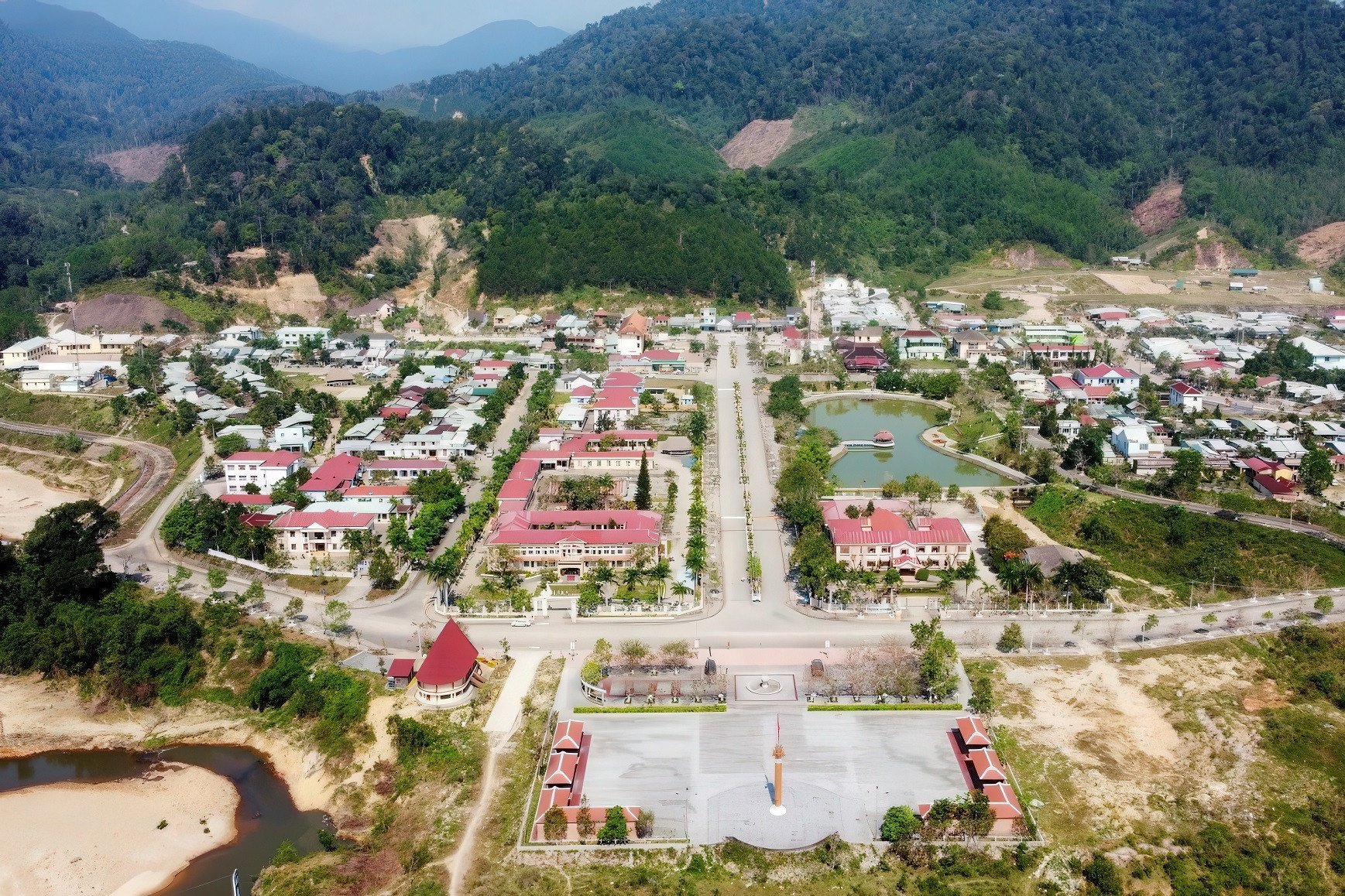 Quang Nam funda dos nuevas ciudades y exime de tasas la construcción de viviendas sociales