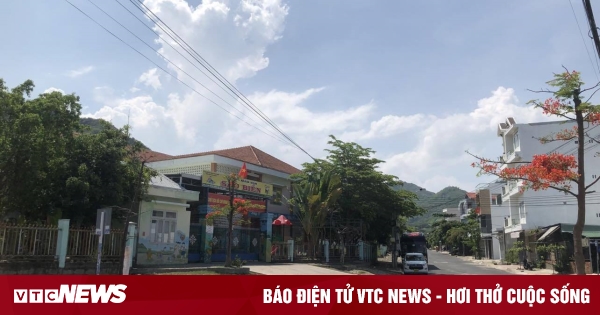 People settle down and make a living at Tay Muong resettlement area