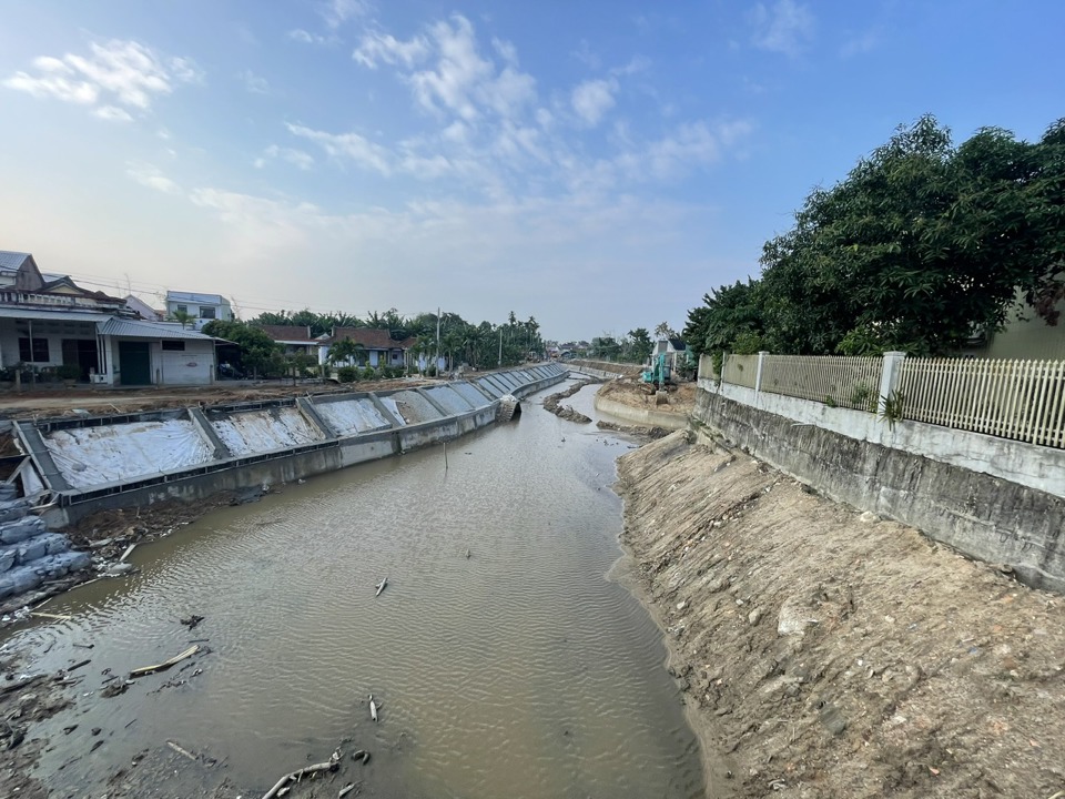 Una vez finalizado, este proyecto protegerá la ribera del río, la tierra y la propiedad de aproximadamente 160 hogares y las obras de tráfico en la zona residencial de la comuna de Pho Thuan. Al mismo tiempo, contribuir a la creación del paisaje y a la protección del medio ambiente del área del proyecto.