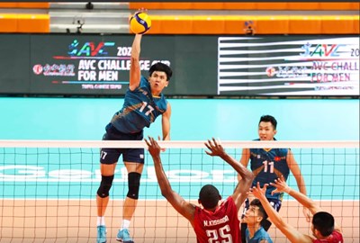 Vietnam men's volleyball team competes for 3rd place in AVC Challenge Cup 2023