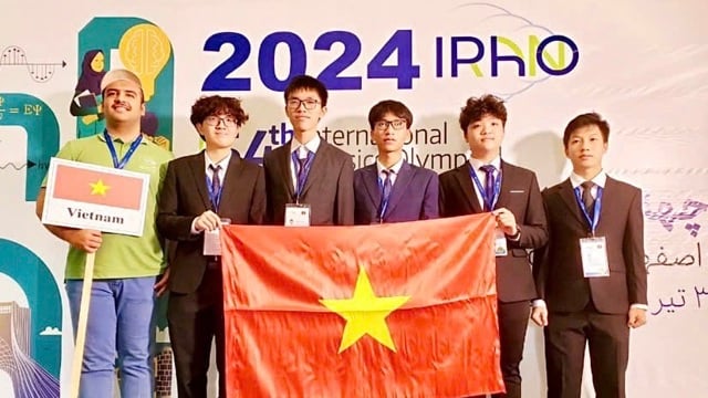 El equipo de Vietnam gana a lo grande en la Olimpiada Internacional de Física con 2 medallas de oro