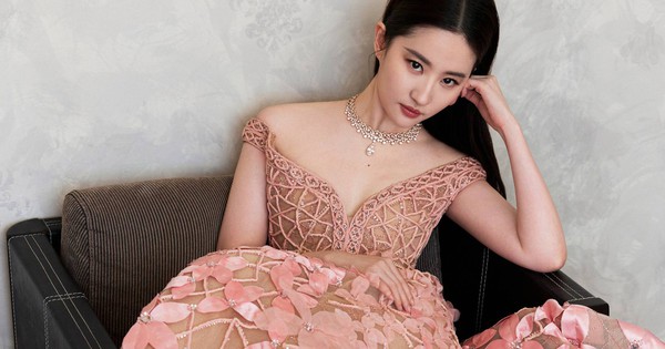 Wan Qian 'overwhelms' Liu Yifei, Duong Yen seems lifeless