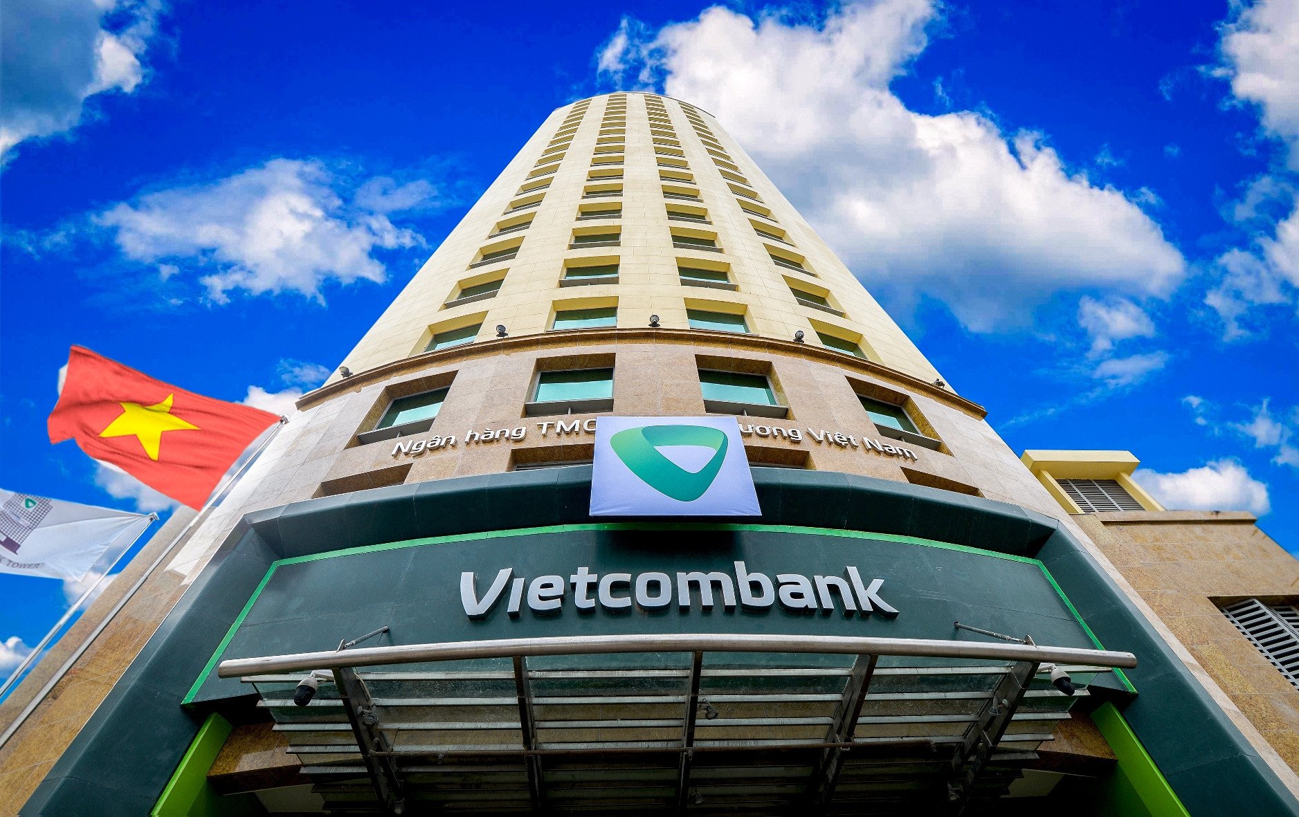 Vietcombank_Bâtiment principal (1).jpg