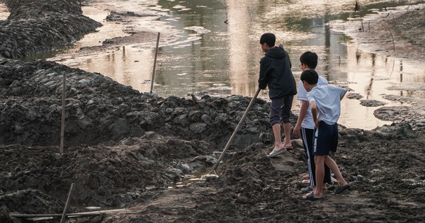 西湖周辺の池や湖が突然干上がってしまいました。なぜでしょうか?