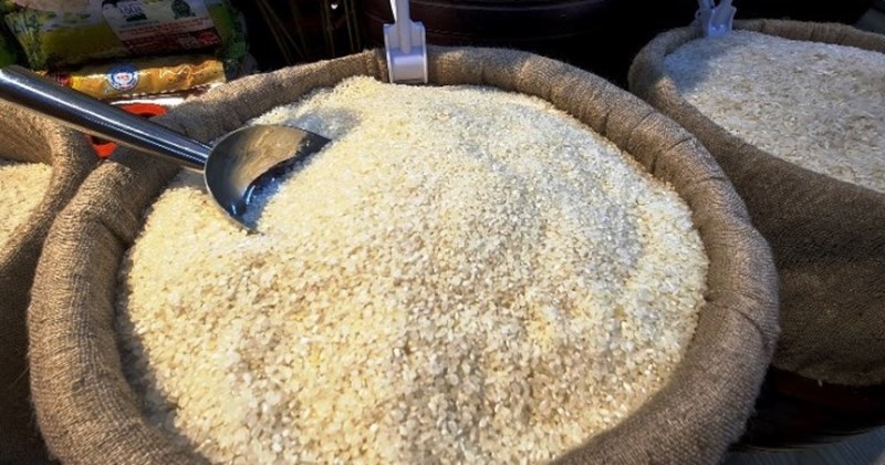 Vietnam's and world's rice export prices narrow the gap