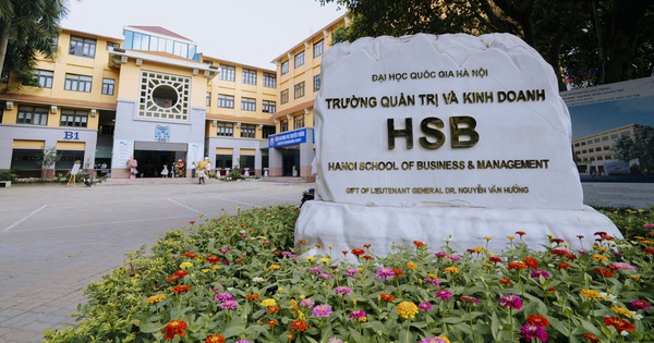 Sinh viên là cháu thương binh, liệt sĩ muốn nhận học bổng toàn phần cần điều kiện gì?