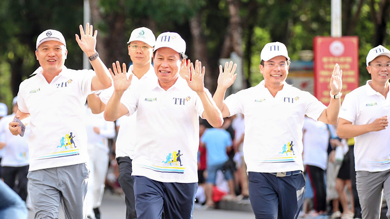 Tưng bừng giải chạy S-Race Hải Phòng “Vì tầm vóc Việt” ảnh 1