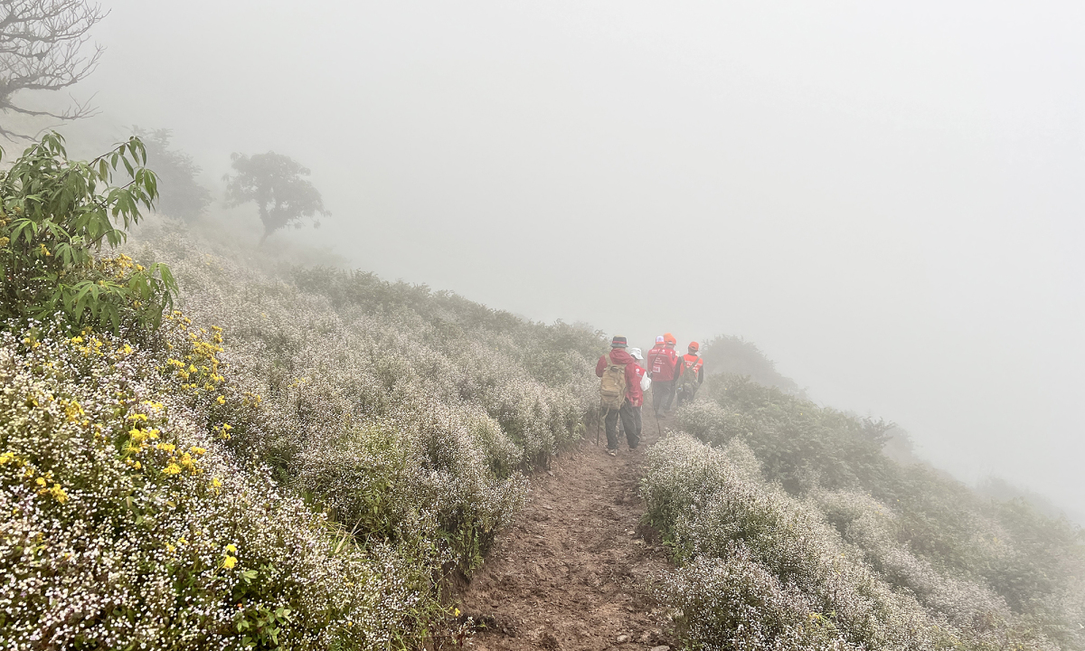 Experience after conquering Ta Chi Nhu peak for the first time