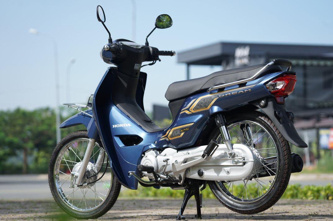 Review of the first Honda Dream 2024 in Vietnam, picture 2