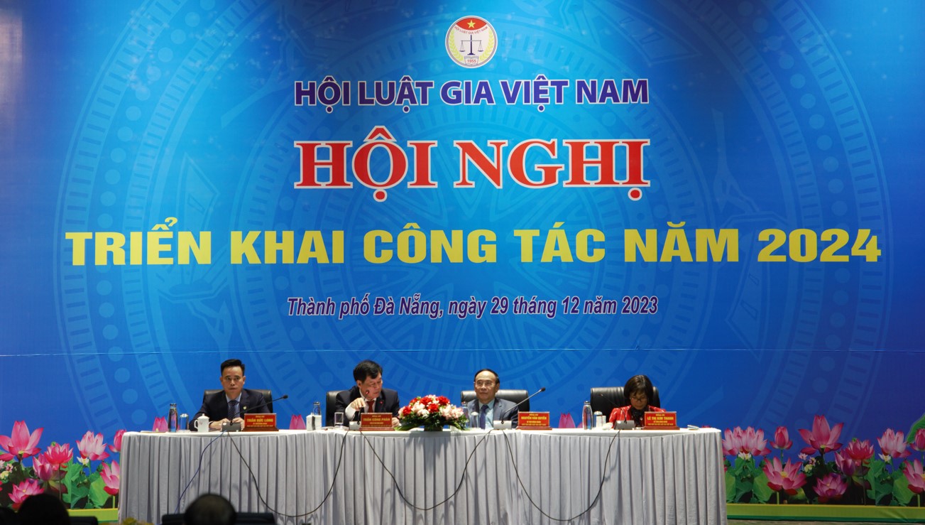 Evento - La Asociación de Abogados de Vietnam celebró una conferencia para implementar el trabajo en 2024 (Imagen 4).