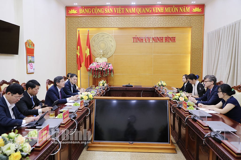 L'accent est mis sur la transformation de Ninh Binh en un site du patrimoine millénaire, une ville créative, Image 1