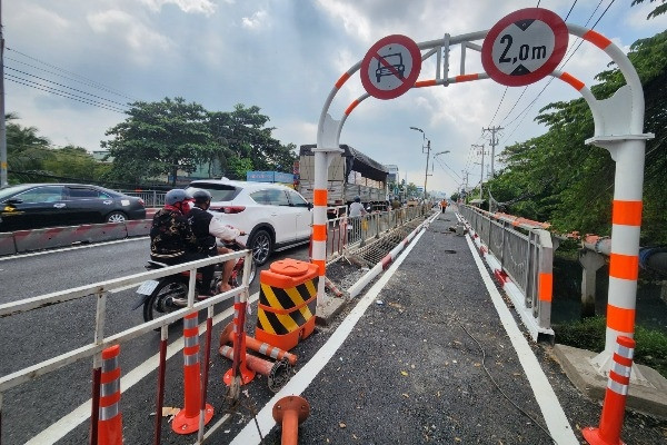 ホーチミン市、国道13号線の渋滞の原因となっている「ボトルネック」を解消するため鉄橋を建設