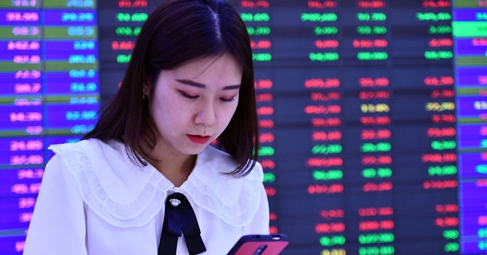 Evaporating 10 billion USD, Vietnam's stock market has the biggest drop in Asia