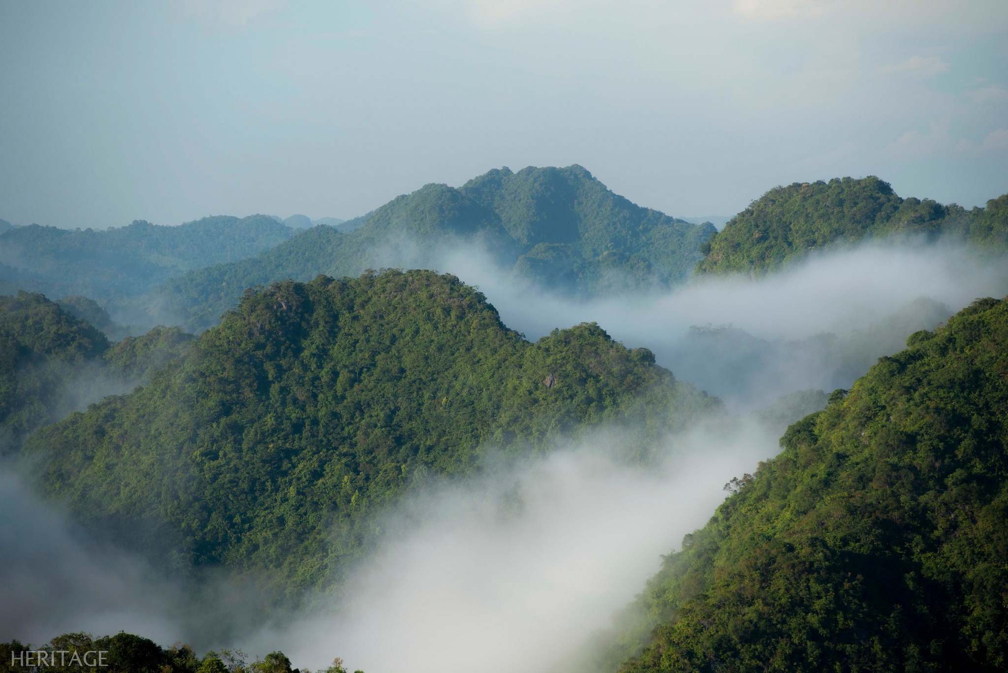 Temporada de nubes en Pu Luong