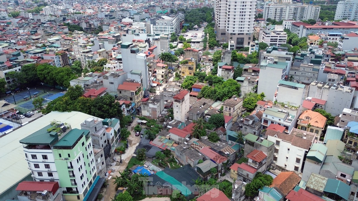 Hanoi : une route de 420 m de long d'une valeur de 1 400 milliards de VND n'est toujours pas terminée après 8 ans Photo 4