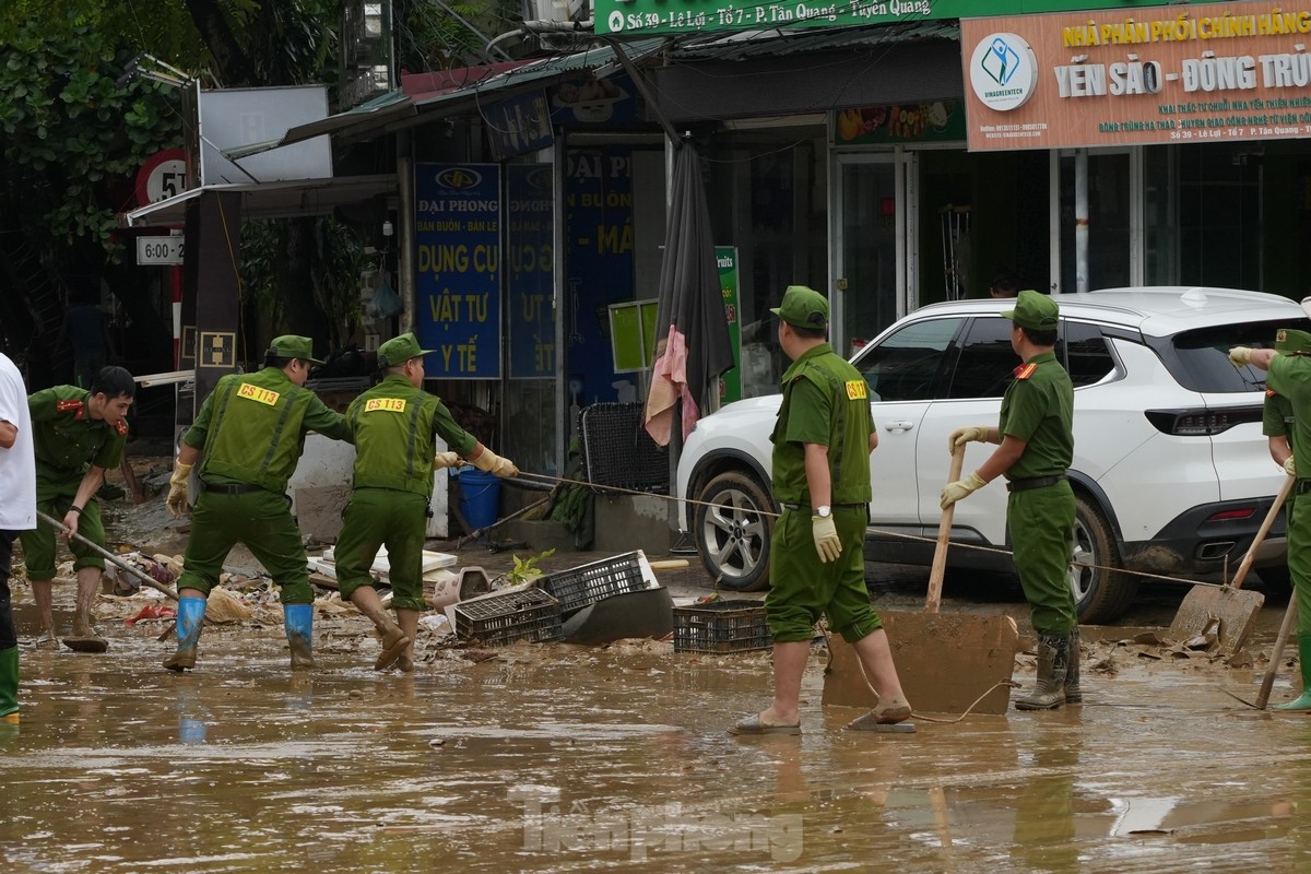 Obrázek Tuyen Quang po povodni, foto 8