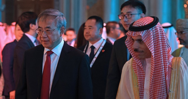 L'Arabie saoudite annonce des accords d'un milliard de dollars avec la Chine