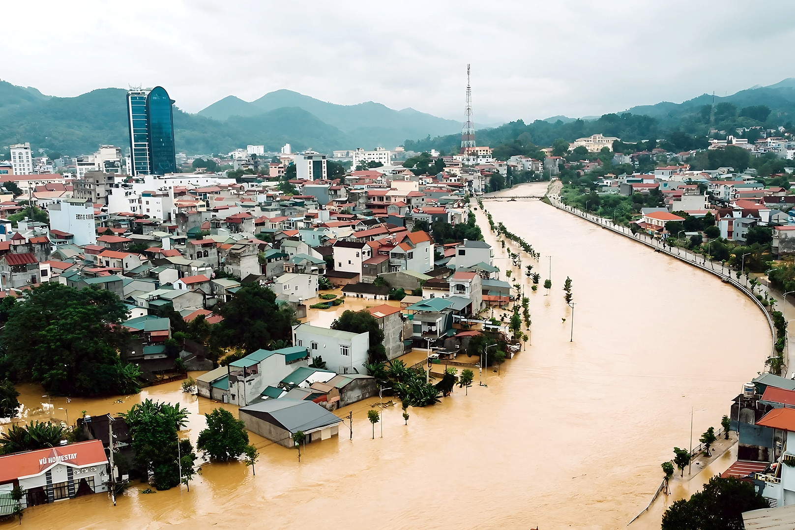 De nombreux points inhabituels de la tempête n°3 Yagi