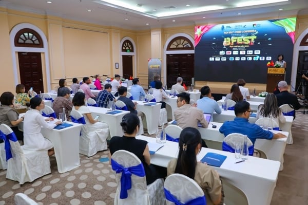 Belgischer Botschafter leitet Pressekonferenz des belgischen Kultur- und Gastronomiefestivals 2024 in Hai Phong