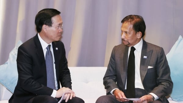 El Presidente Vo Van Thuong propuso que Vietnam y Brunei promuevan la cooperación en cuatro áreas prioritarias.