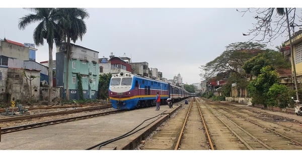 La razón por la que Hai Duong propuso ajustar el plan de ruta ferroviaria Lao Cai - Hanoi