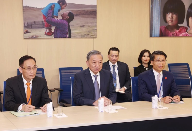 [Foto] El Secretario General y Presidente To Lam se reúne con el Director Ejecutivo de UNICEF foto 4