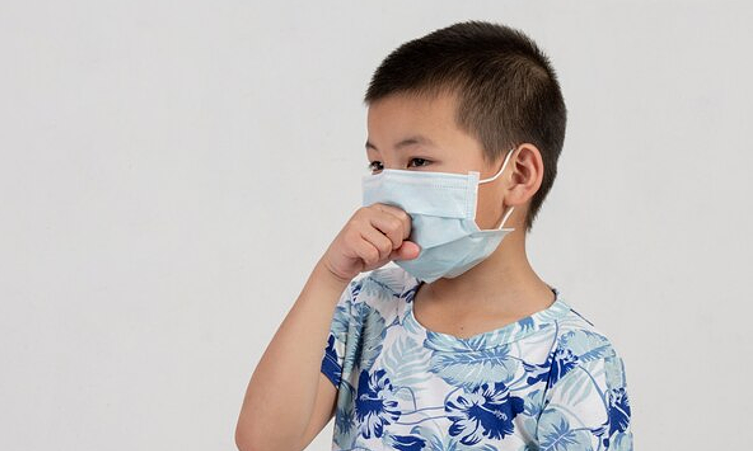 Habits that make children cough a lot during Tet