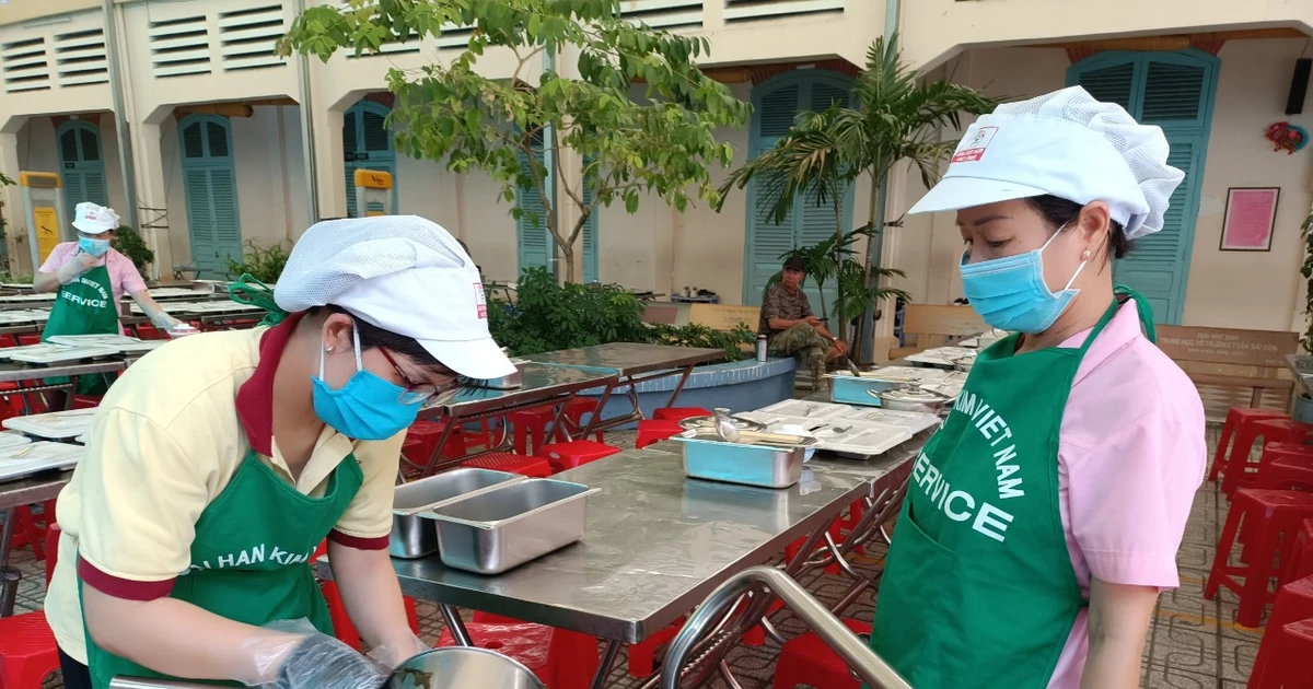 Ciudad Ho Chi Minh: Propuesta para seguir operando comedores escolares, estacionamientos y cocinas