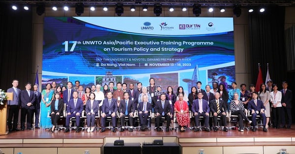 Zum ersten Mal organisierte die UNWTO eine Tourismuskonferenz in Vietnam und an einer Universität.