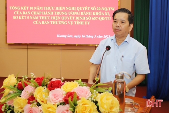 Huong Son actively brings resolutions into life