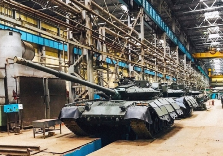 Why doesn't the Omsk tank factory produce T-90s? - 2