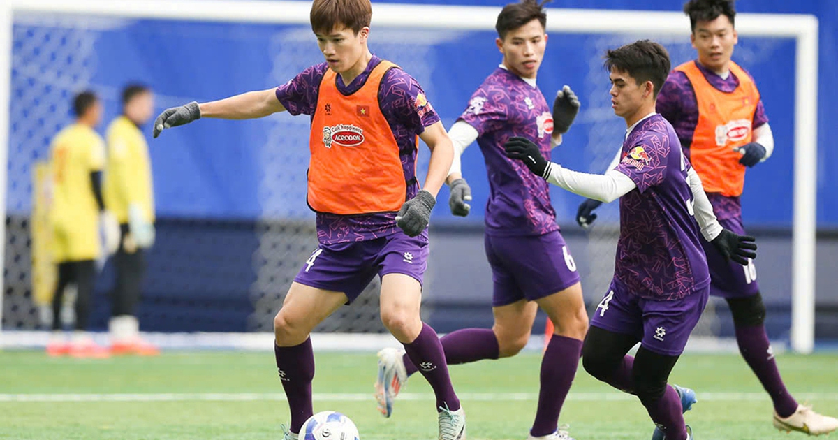 La selección de Vietnam se prepara para la Copa AFF