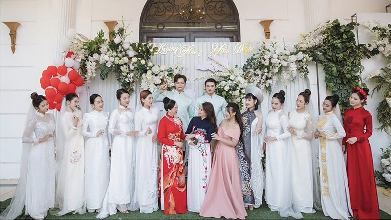 Viet Phuong Wedding Studio co-organized 'Mass wedding ceremony for workers in 2023' in Thai Nguyen