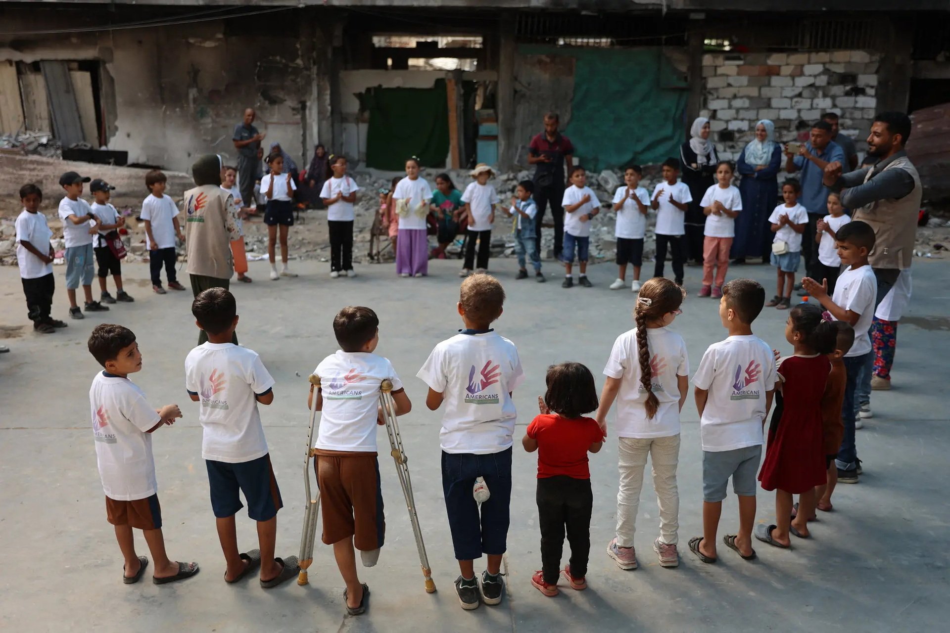 The order of the thousand children opened in Gaza picture 4