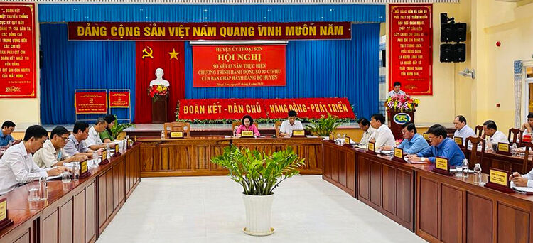 Huyện ủy Thoại Sơn sơ kết 3 năm thực hiện Chương trình hành động 02-Ctr/HU của Ban Chấp hành Đảng bộ huyện