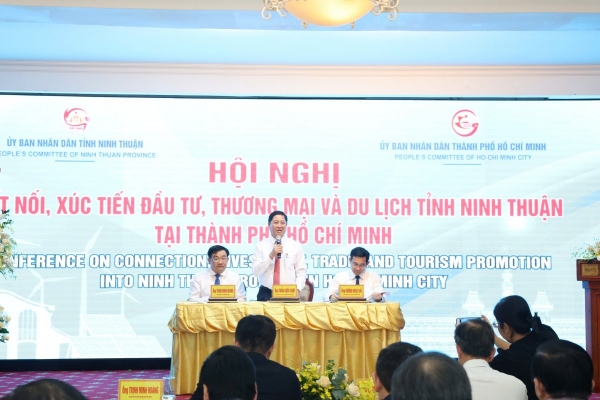 Ninh Thuan 'joins hands' with Ho Chi Minh City to attract investment