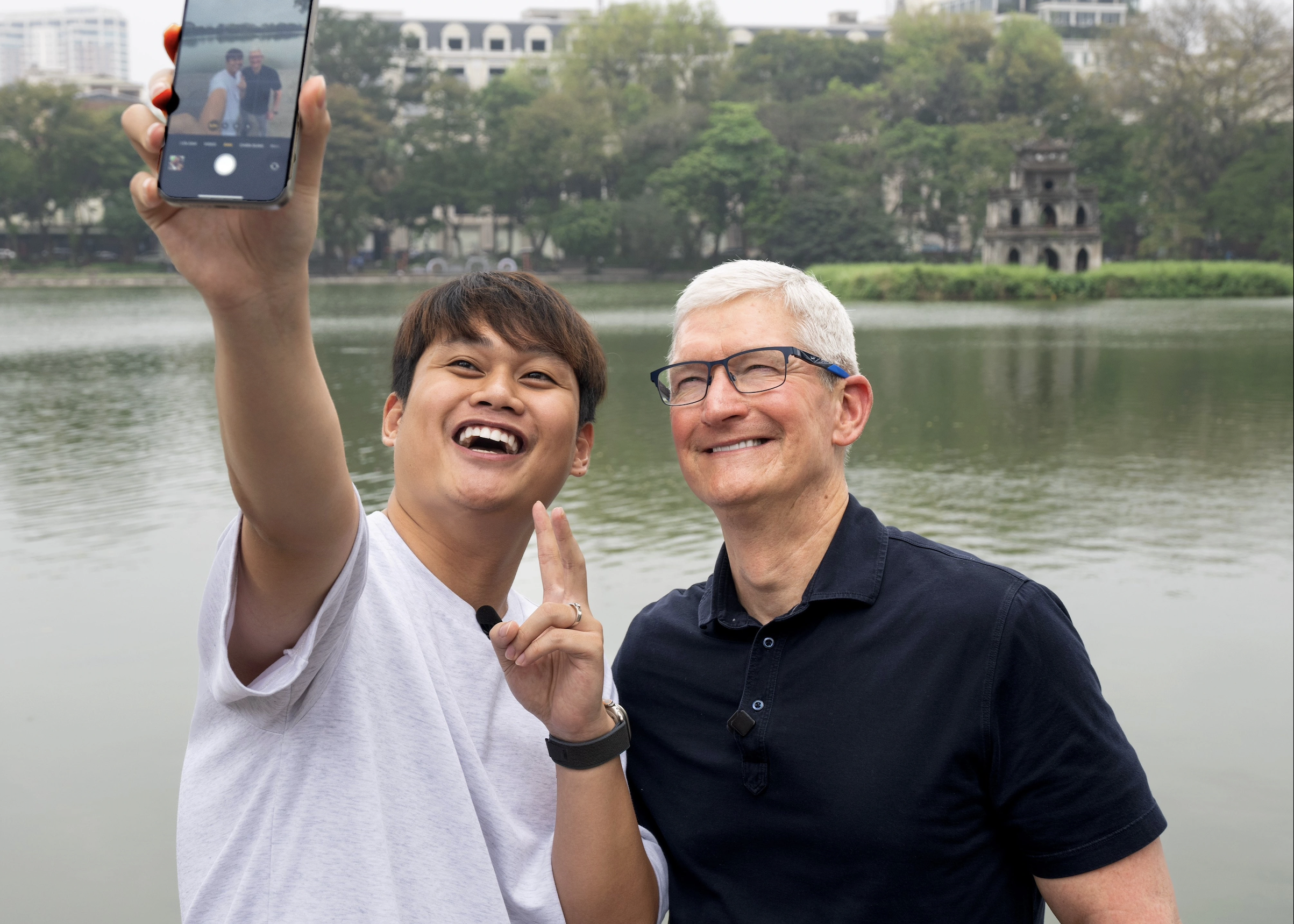 เผยจุดเช็คอินของ Tim Cook ซีอีโอ Apple ในฮานอย