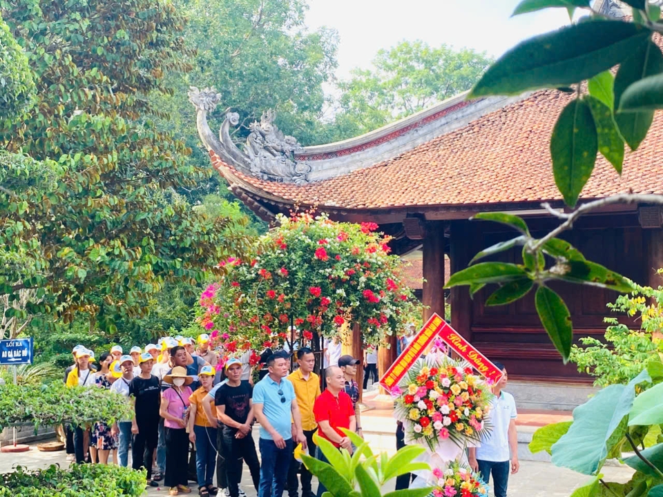 Cách đây 55 năm, vào lúc 9 giờ 47 phút ngày 2/9/1969, Bác Hồ kính yêu của chúng ta đã đi xa. Dân tộc Việt Nam mất đi người Chiến sĩ Cộng sản lỗi lạc, suốt đời đấu tranh không mệt mỏi cho phong trào cách mạng. Người ra đi để lại muôn vàn niềm tiếc thương vô hạn cho toàn Đảng, toàn dân và bạn bè trên thế giới...