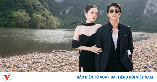 Phuong Nga - Binh Ein Paar besucht liebevoll die Show des Designers Le Thanh Hoa