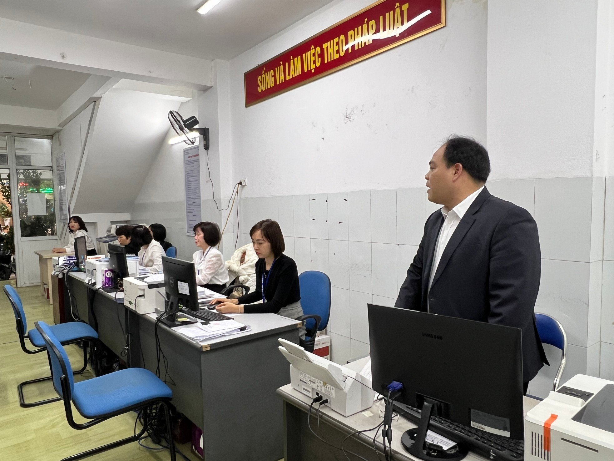 旧正月明けの業務再開初日のハノイの代理店とオフィスの状況 写真10